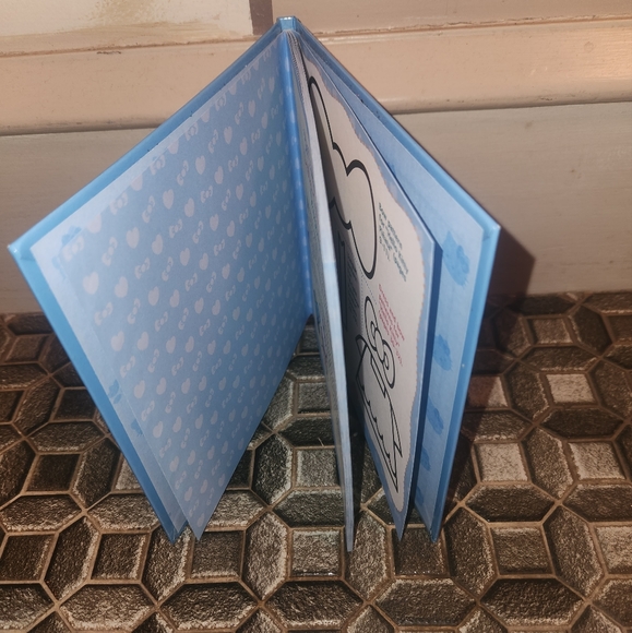 Hello Kitty Papier Mache Activity Book - Picture 3 of 3